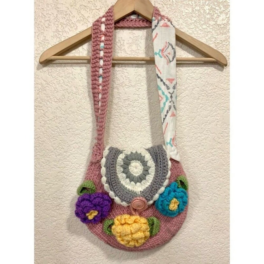 Handmade Crochet Vintage 90s Pink Floral Medium Shoulder Bag